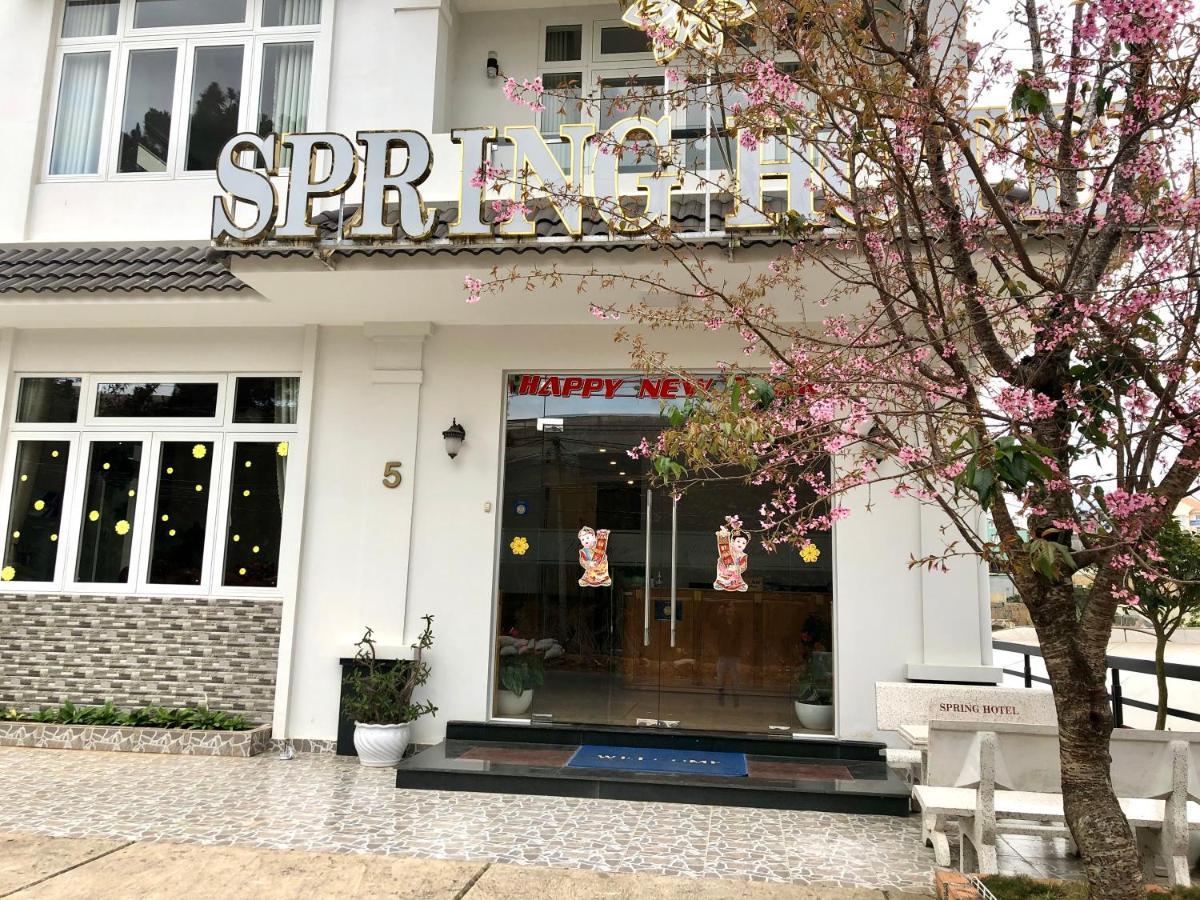 دالات Spring Hotel المظهر الخارجي الصورة